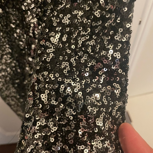 Metallic Ombré Sequin Floor Length V-neck Cocktail Dress. - Picture 6 of 6